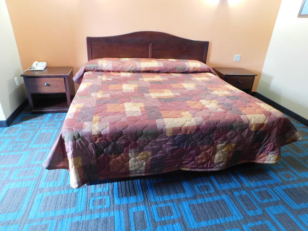 Hotel Vicenza Monmouth Junction Екстер'єр фото